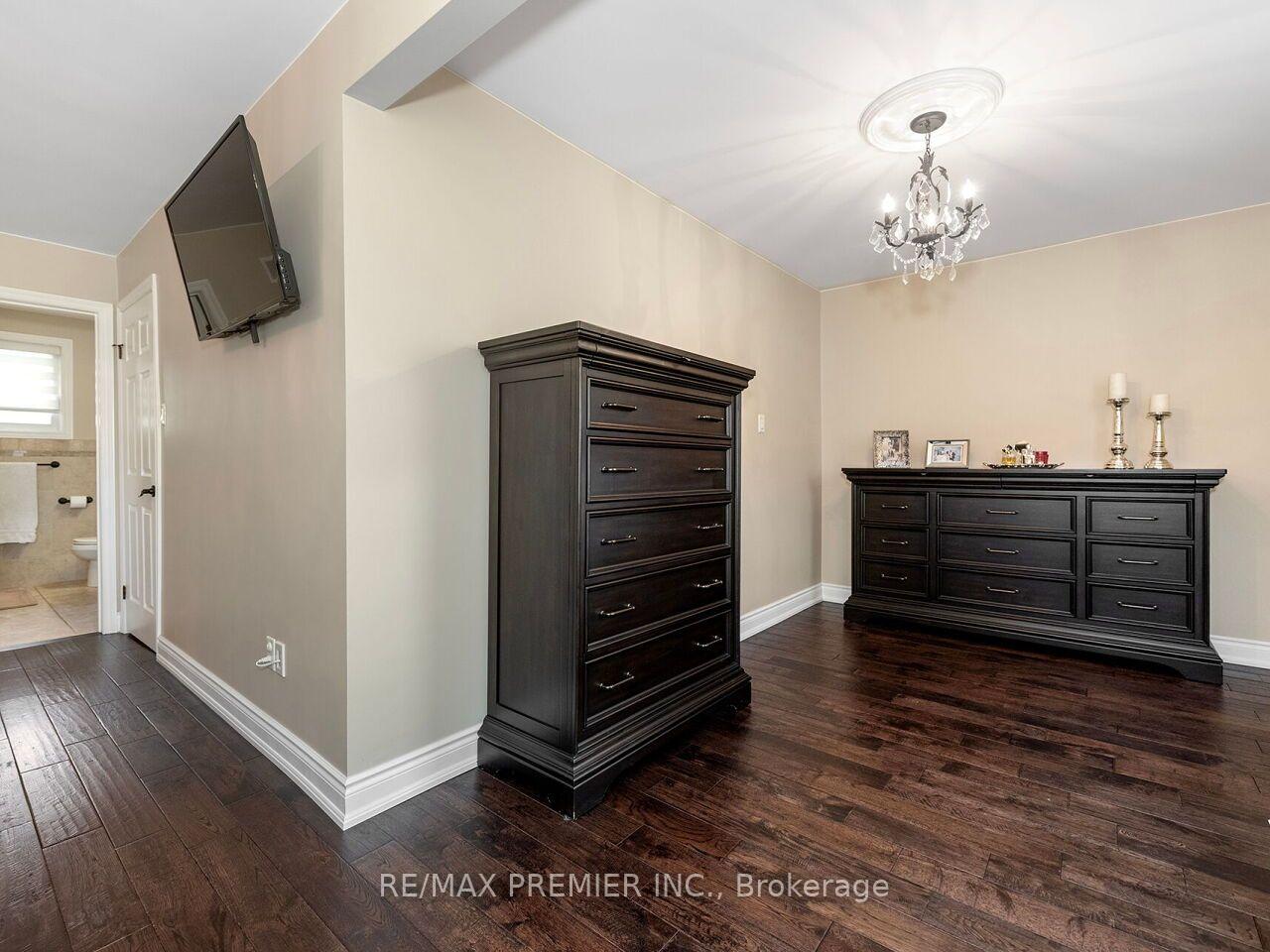 Photo 27 of 81 De Rose Avenue, Caledon, Bolton West — HOMEH
