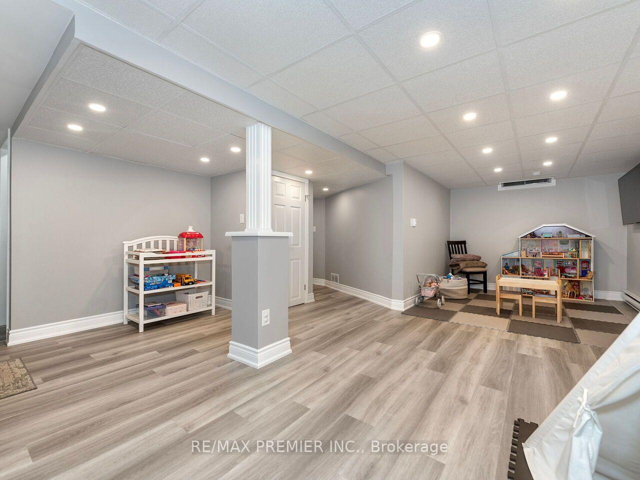 Photo 41 of 81 De Rose Avenue, Caledon, Bolton West — HOMEH