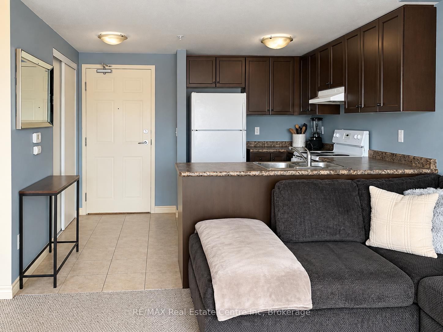 Photo 4 of Unit 410, 45 Goodwin Drive, Guelph, Pineridge/Westminster Woods — HOMEH
