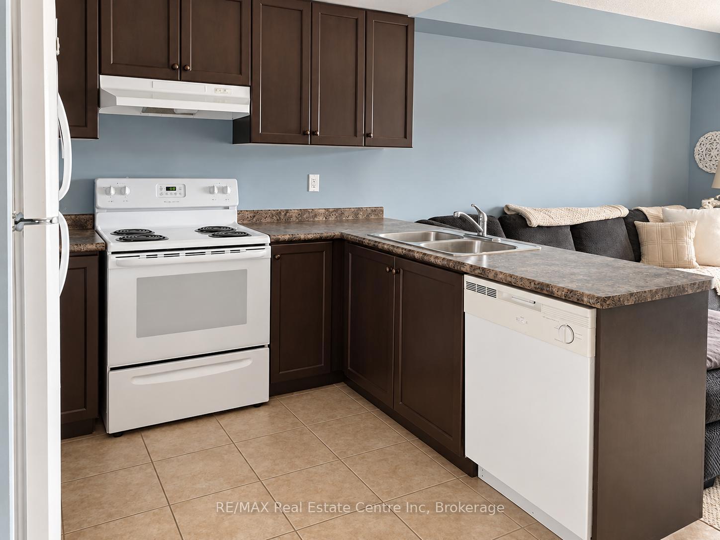 Photo 5 of Unit 410, 45 Goodwin Drive, Guelph, Pineridge/Westminster Woods — HOMEH