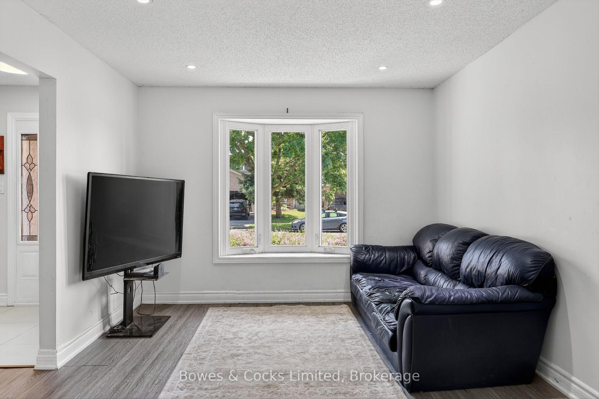 Photo 6 of 4 Claret Road, Clarington, Courtice — HOMEH