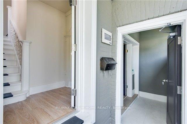 Photo 4 of Unit 3, 179 Spadina Road, Toronto, The Annex — HOMEH