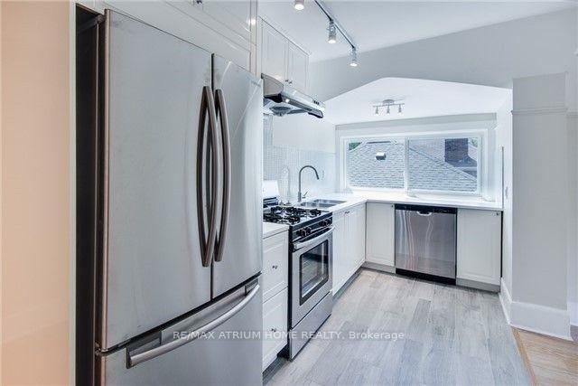 Photo 6 of Unit 3, 179 Spadina Road, Toronto, The Annex — HOMEH