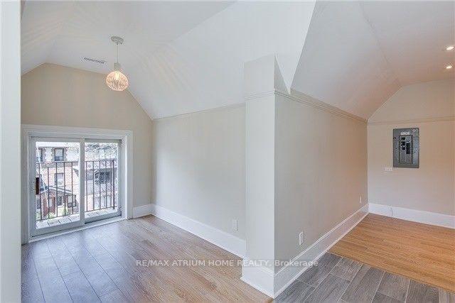 Photo 8 of Unit 3, 179 Spadina Road, Toronto, The Annex — HOMEH