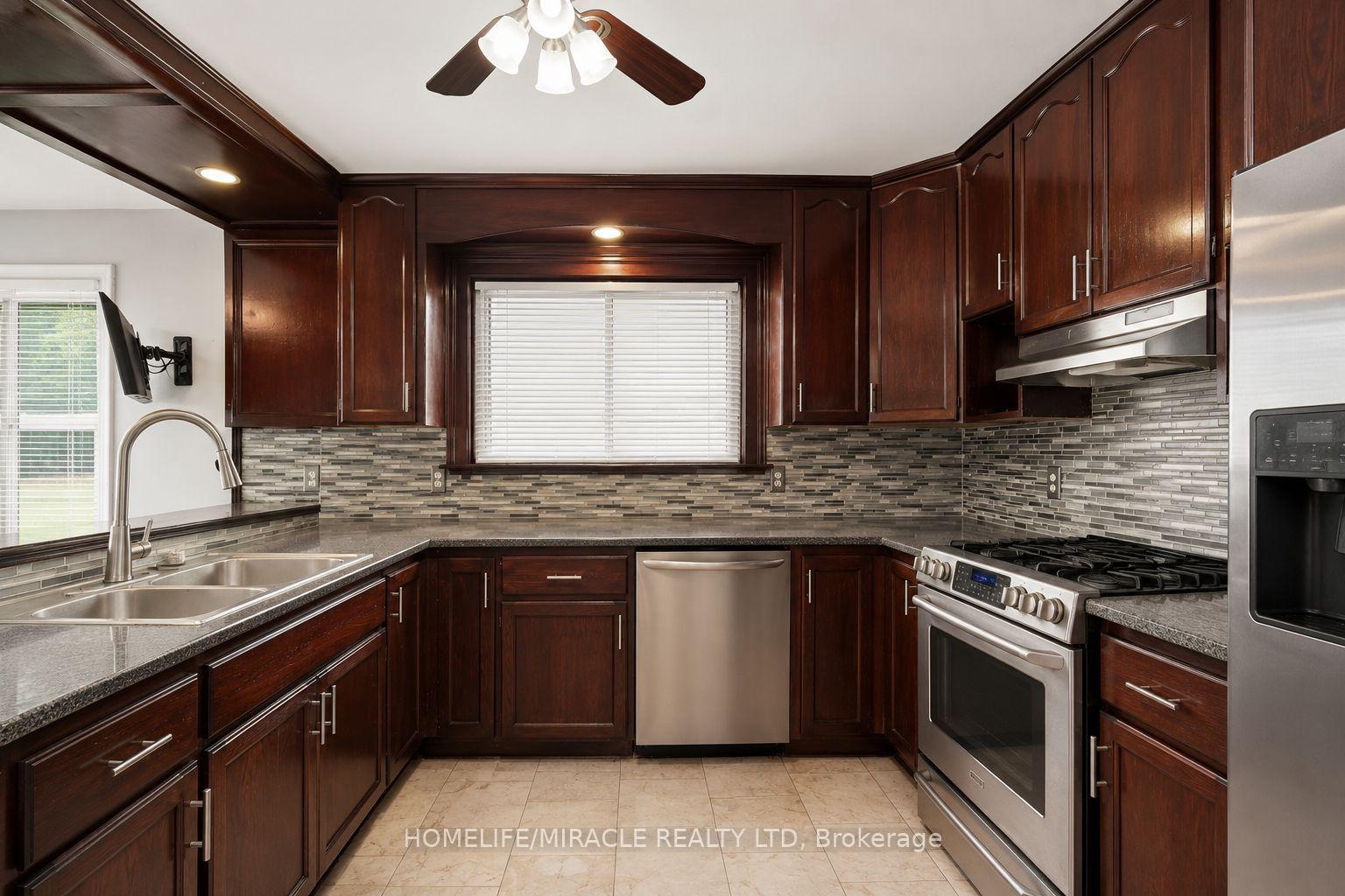 Photo 10 of 283 Cordova Road, Oshawa, Lakeview — HOMEH