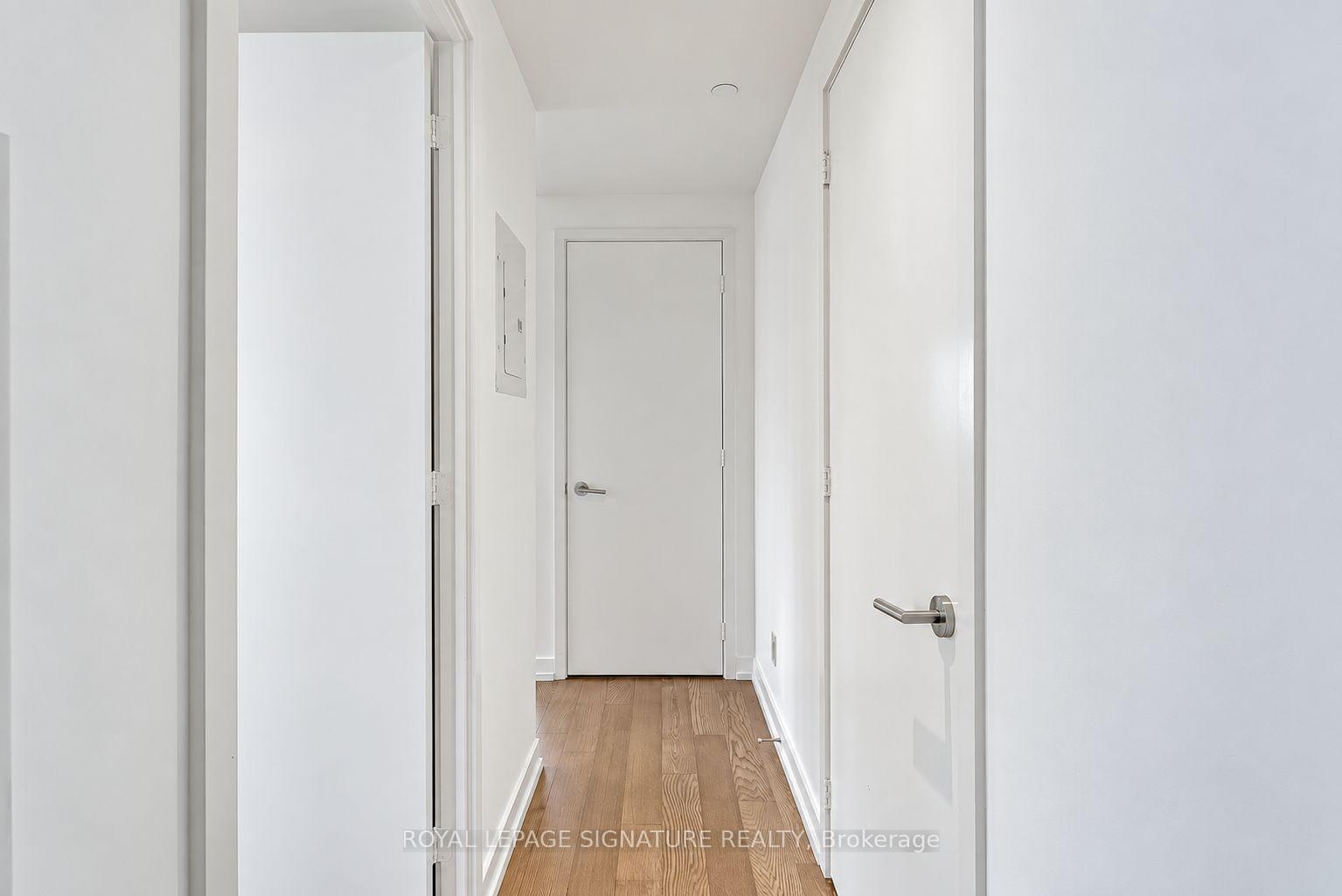 Photo 3 of Unit 3604, 161 Roehampton Avenue, Toronto, Mount Pleasant West — HOMEH
