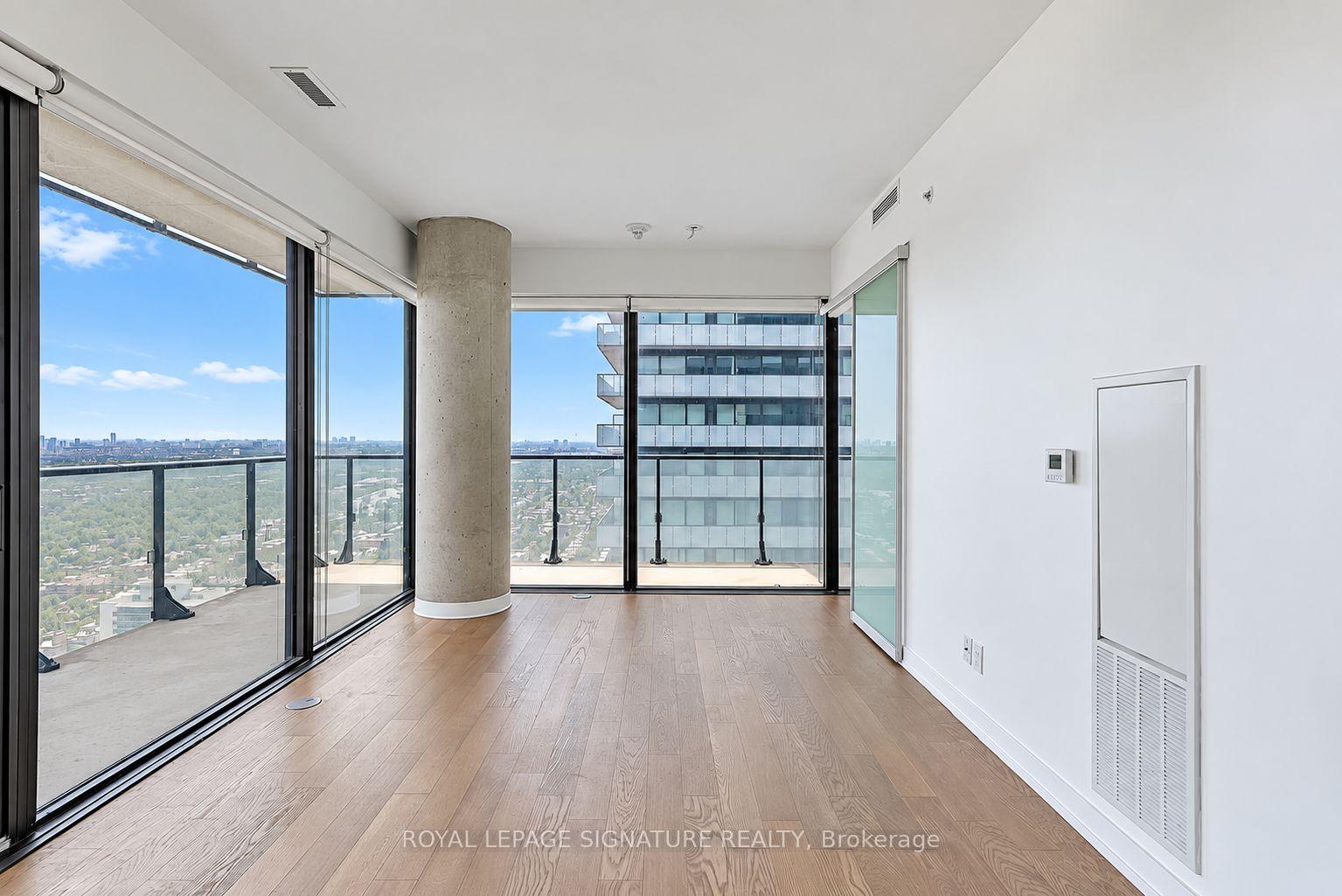 Photo 9 of Unit 3604, 161 Roehampton Avenue, Toronto, Mount Pleasant West — HOMEH