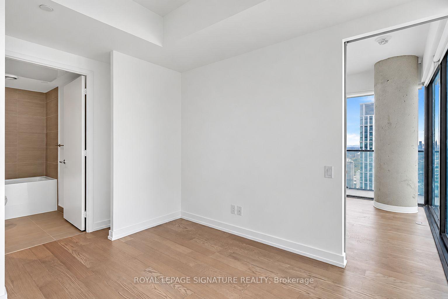 Photo 23 of Unit 3604, 161 Roehampton Avenue, Toronto, Mount Pleasant West — HOMEH
