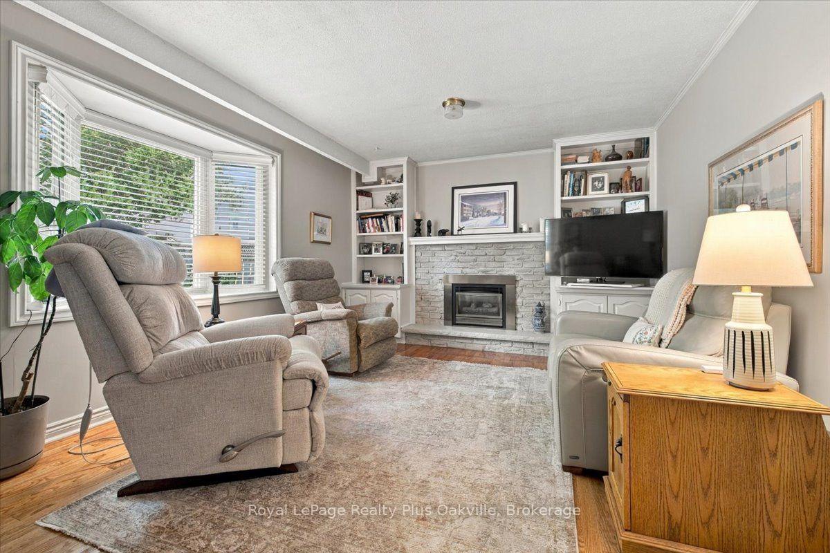 Photo 14 of 2507 Woburn Crescent, Oakville, West — HOMEH