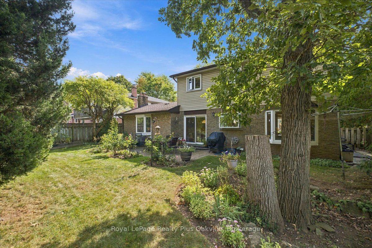 Photo 24 of 2507 Woburn Crescent, Oakville, West — HOMEH