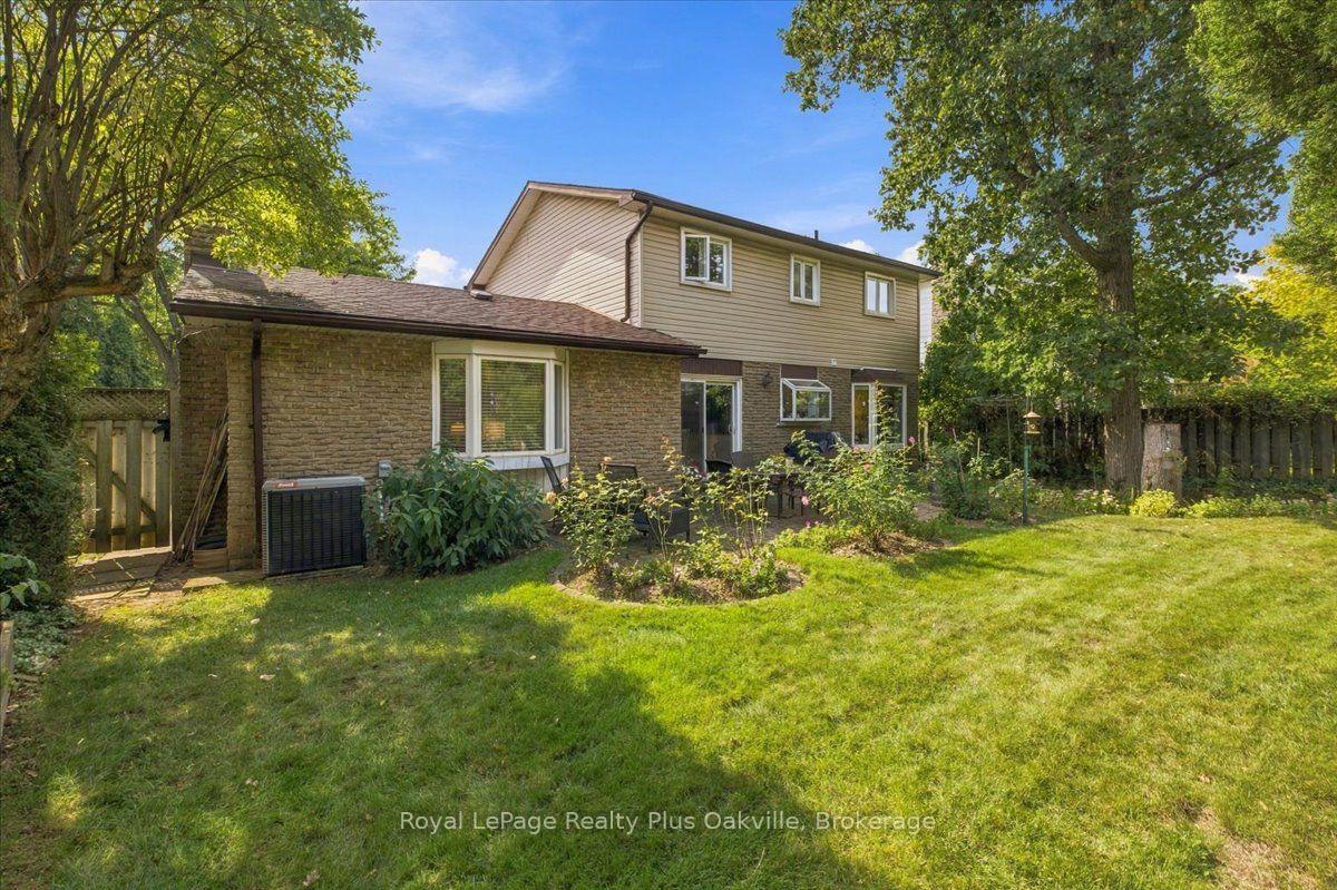 Photo 25 of 2507 Woburn Crescent, Oakville, West — HOMEH