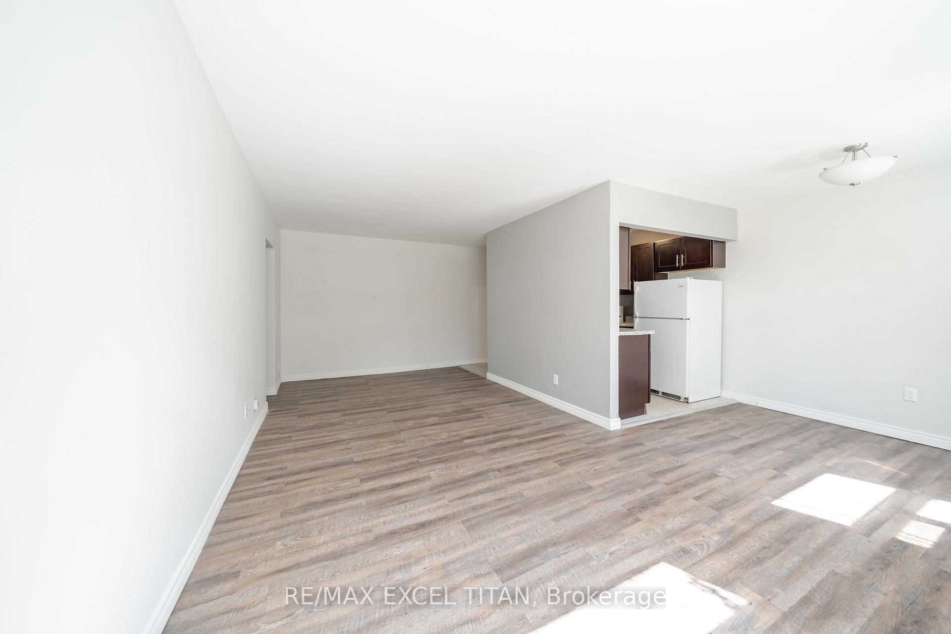 Photo 7 of Unit 3, 799 Robinson Street, Burlington, Brant — HOMEH