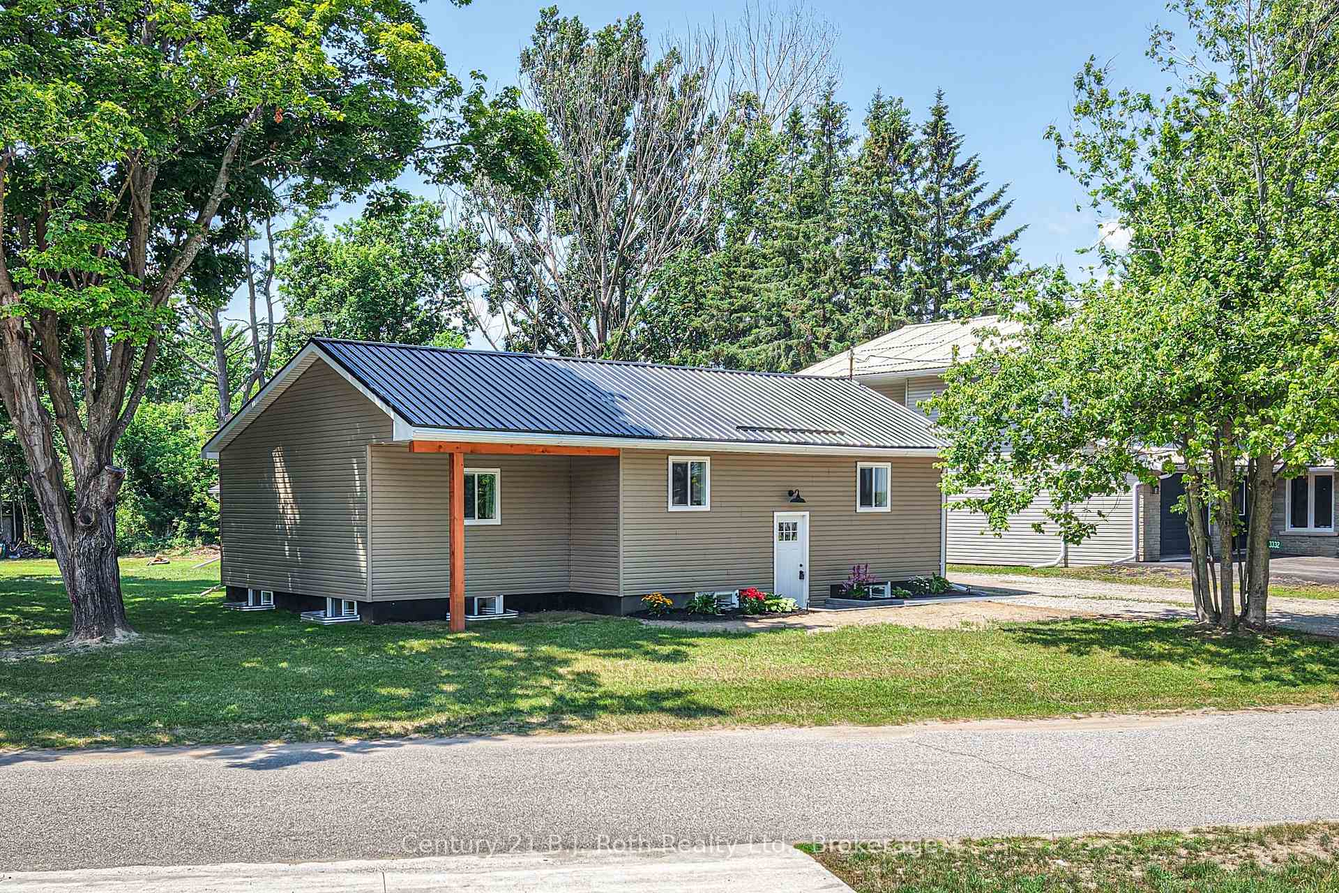 Photo of 3332 Cleveland Avenue