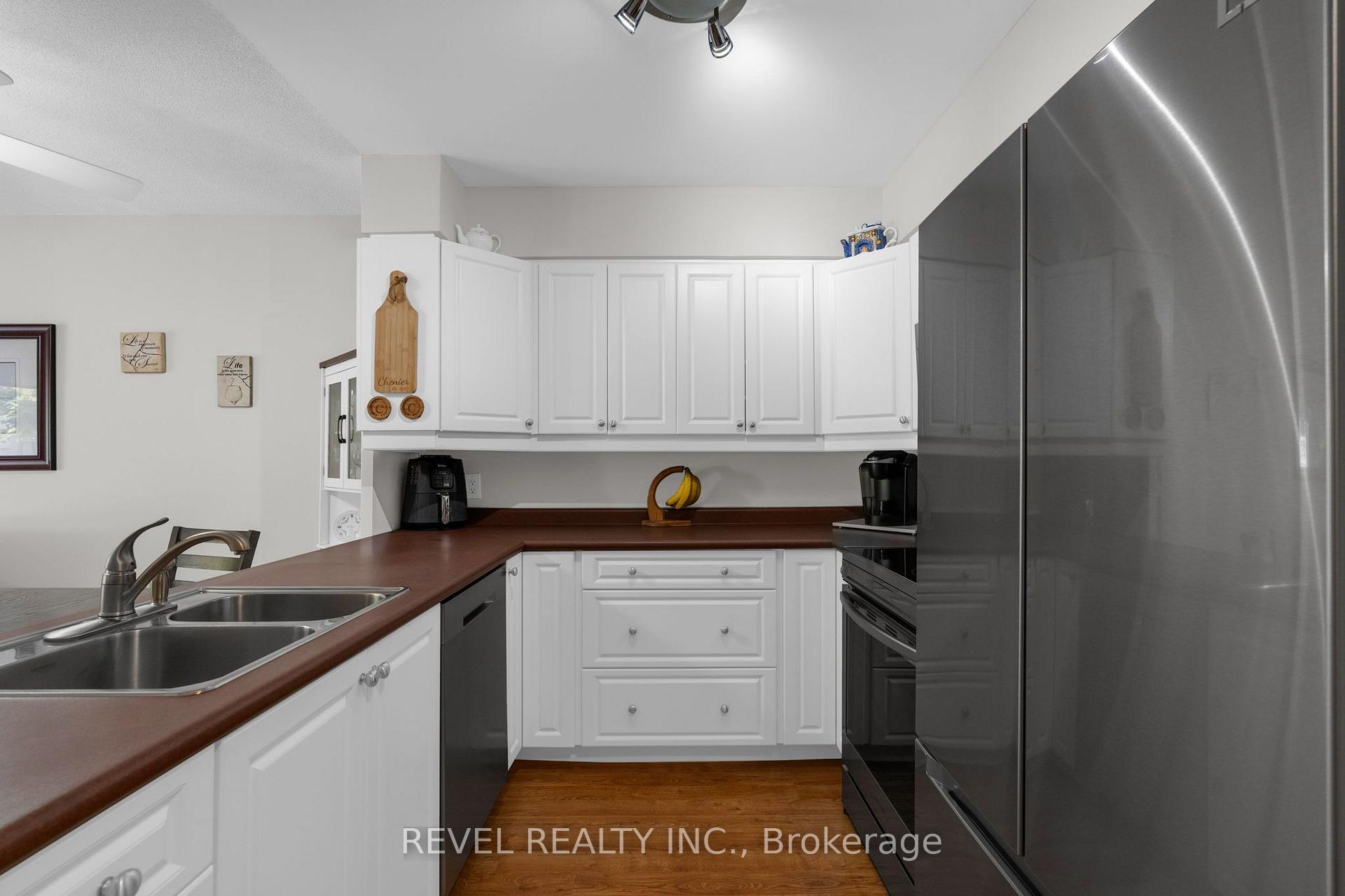 Photo 11 of Unit 26, 11 Laguna Parkway, Ramara, Rural Ramara — HOMEH