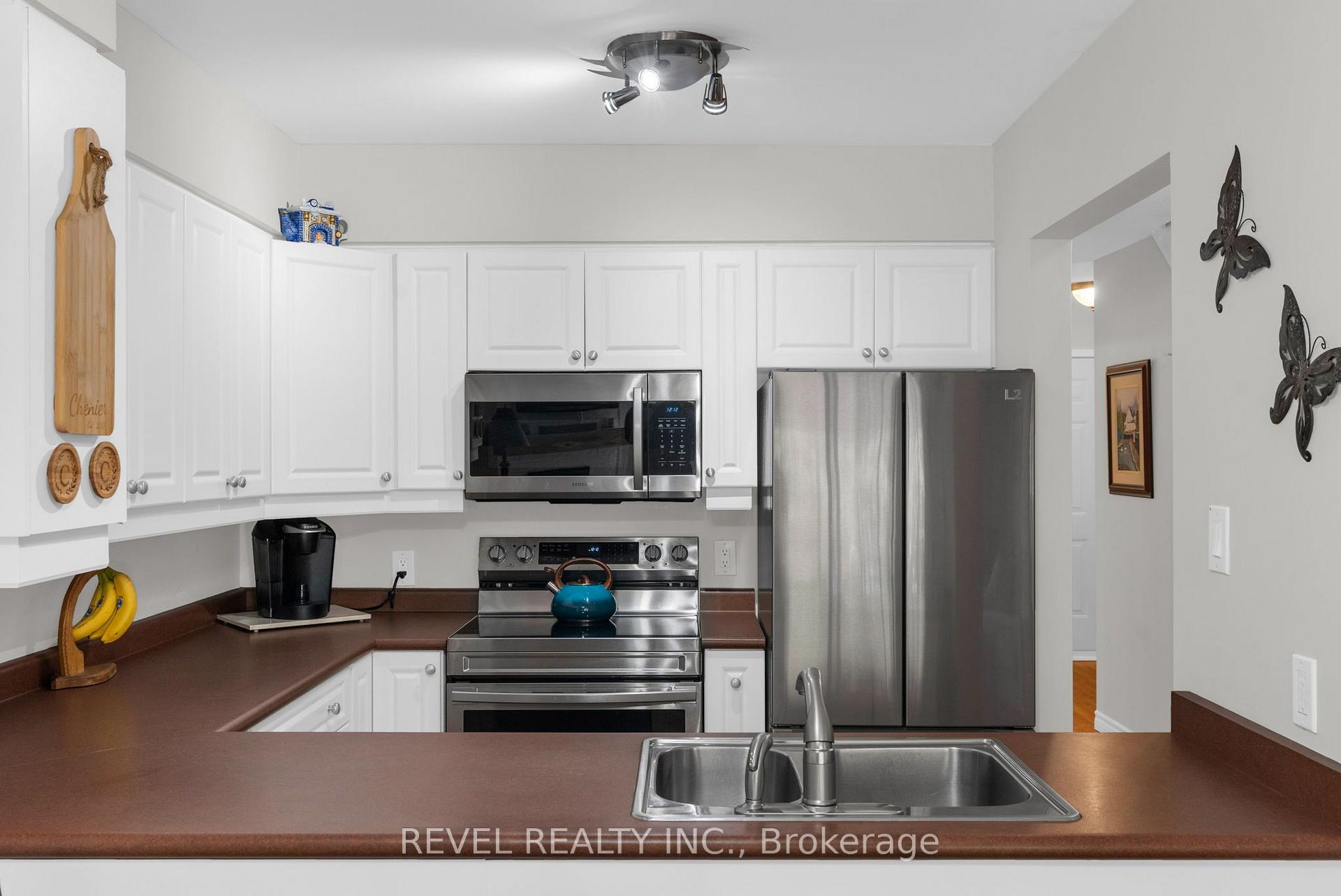 Photo 12 of Unit 26, 11 Laguna Parkway, Ramara, Rural Ramara — HOMEH