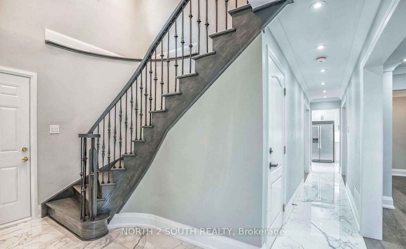 Photo 6 of Unit upper, 37 Loire Court, Etobicoke, West Humber-Clairville — HOMEH