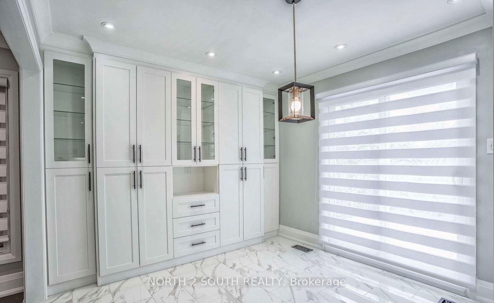 Photo 17 of Unit upper, 37 Loire Court, Etobicoke, West Humber-Clairville — HOMEH