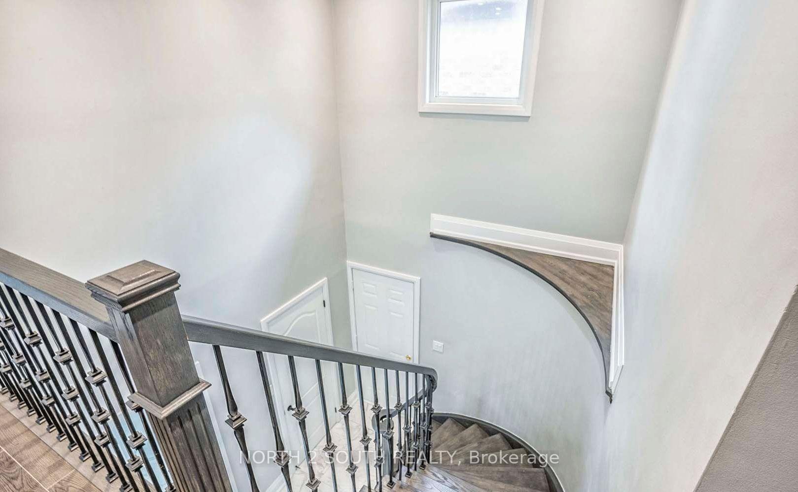 Photo 23 of Unit upper, 37 Loire Court, Etobicoke, West Humber-Clairville — HOMEH