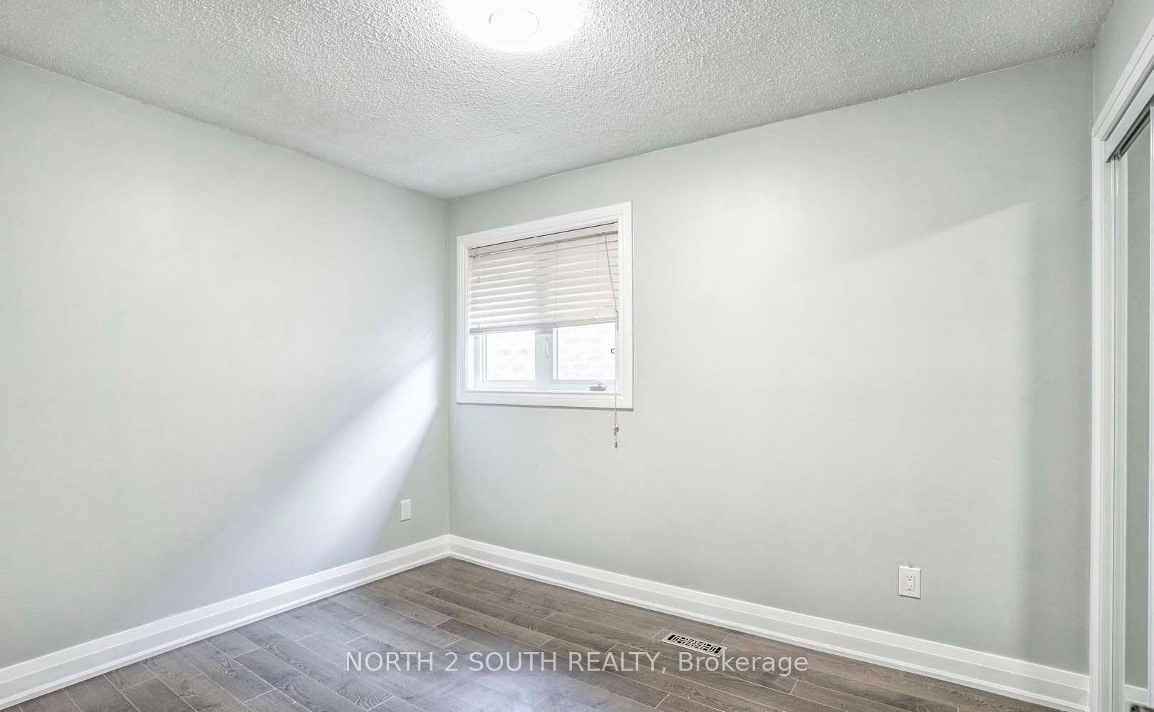 Photo 31 of Unit upper, 37 Loire Court, Etobicoke, West Humber-Clairville — HOMEH