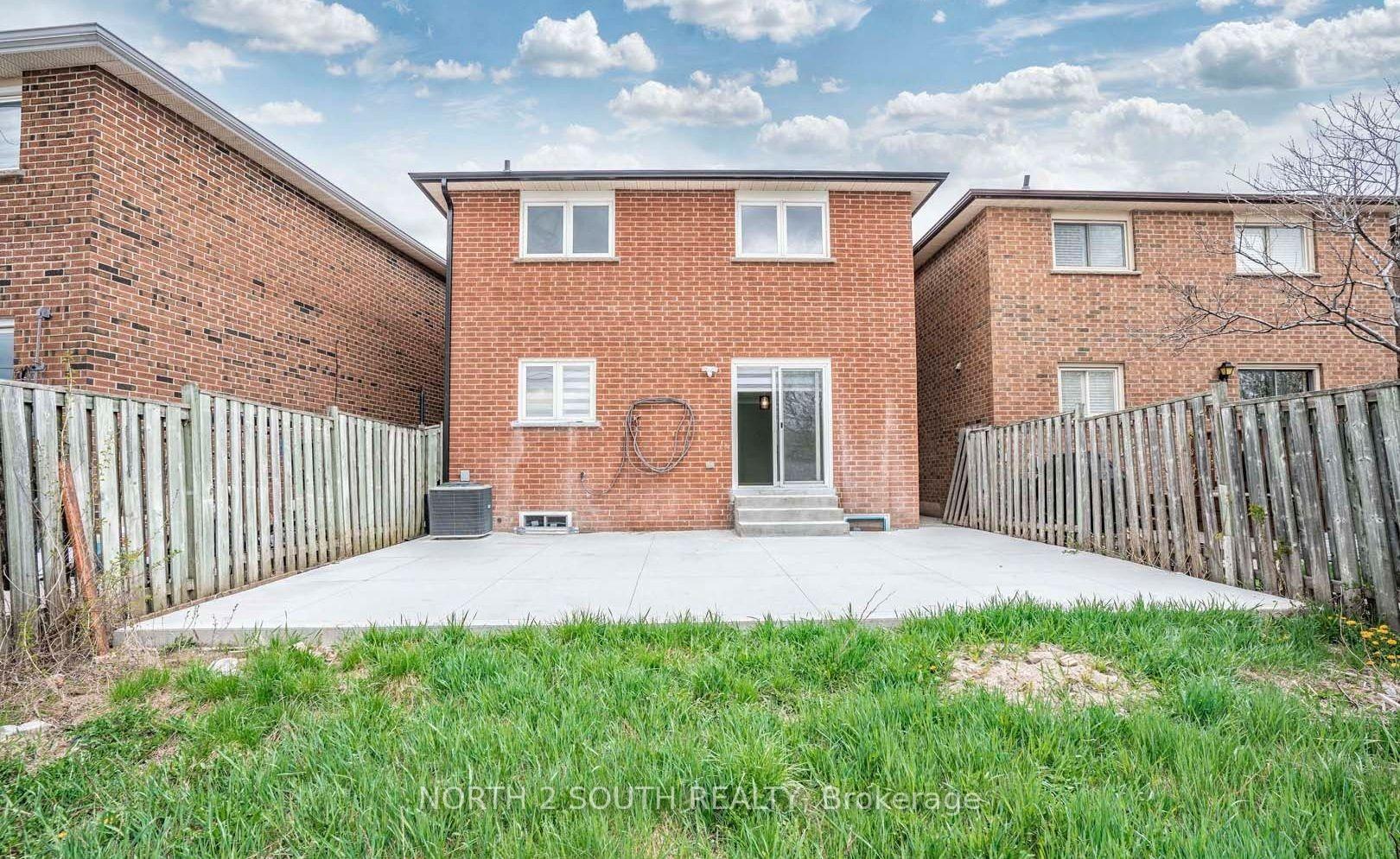 Photo 39 of Unit upper, 37 Loire Court, Etobicoke, West Humber-Clairville — HOMEH
