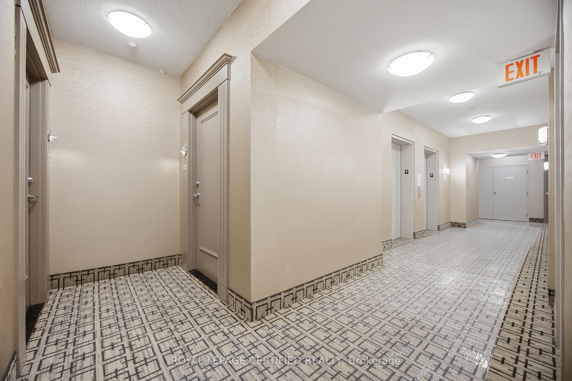 Photo 3 of Unit 805, 225 Webb Drive, Mississauga, City Centre — HOMEH