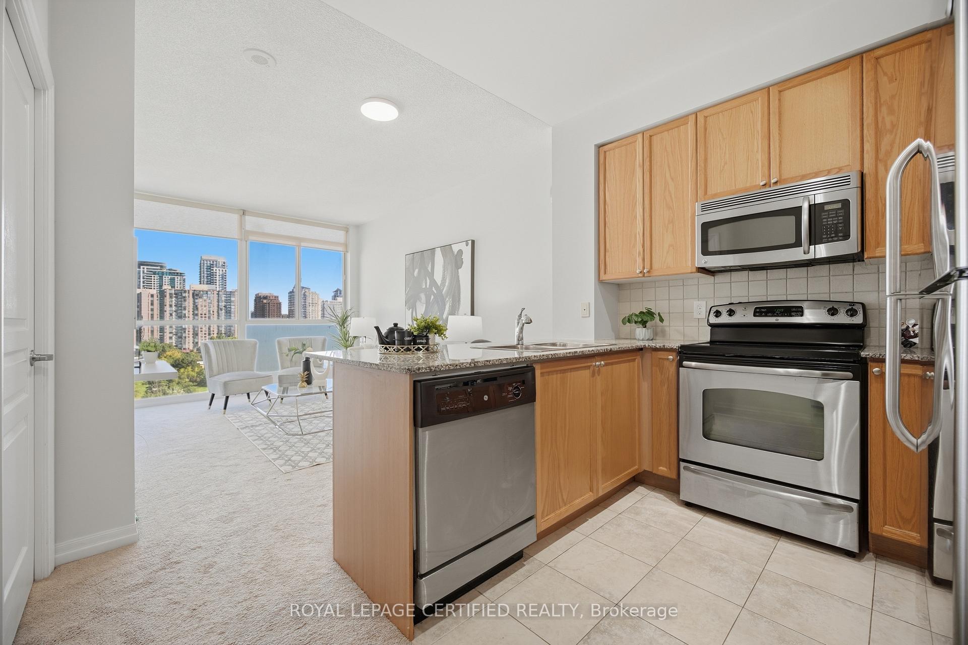 Photo 9 of Unit 805, 225 Webb Drive, Mississauga, City Centre — HOMEH
