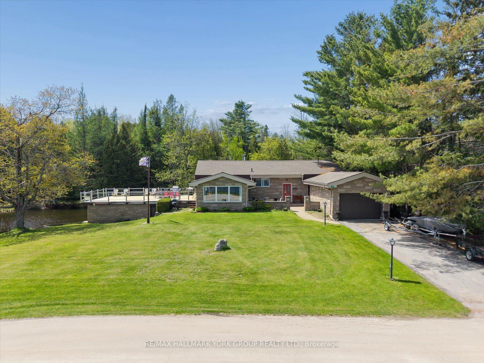 Photo 5 of 102 Albert Street, Kawartha Lakes, Bexley — HOMEH