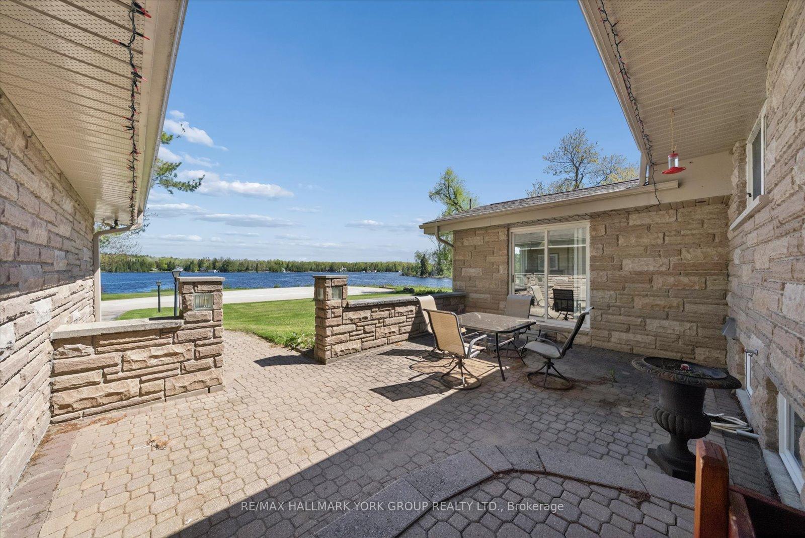 Photo 11 of 102 Albert Street, Kawartha Lakes, Bexley — HOMEH