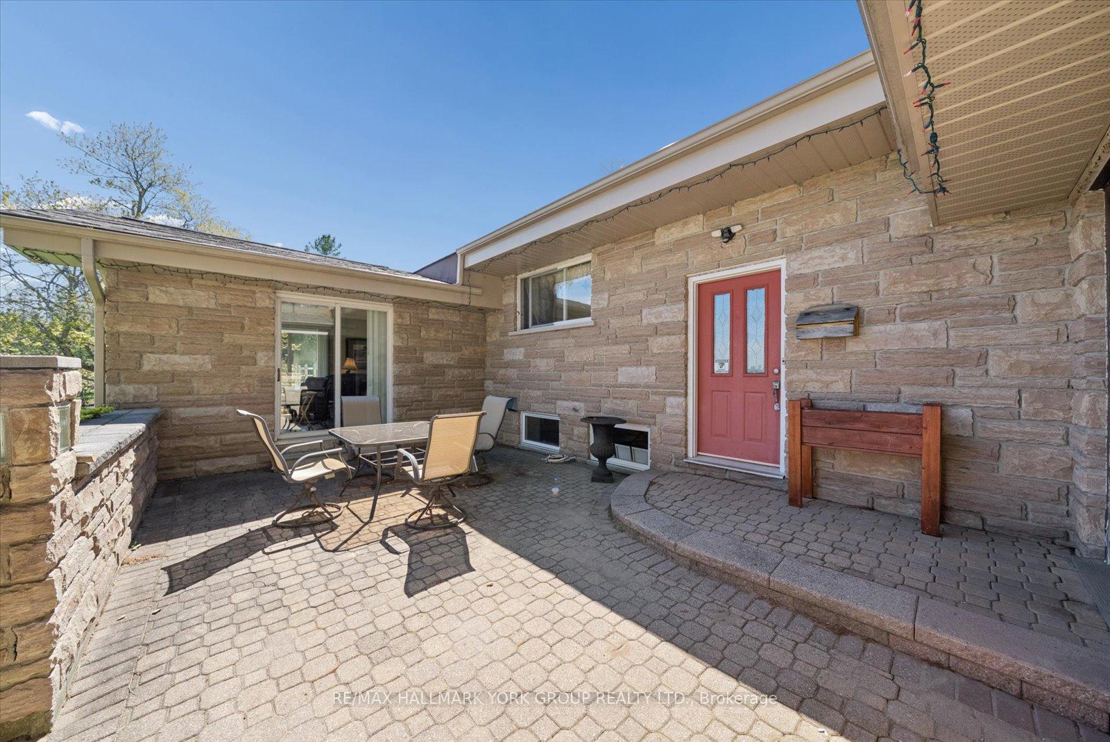 Photo 12 of 102 Albert Street, Kawartha Lakes, Bexley — HOMEH