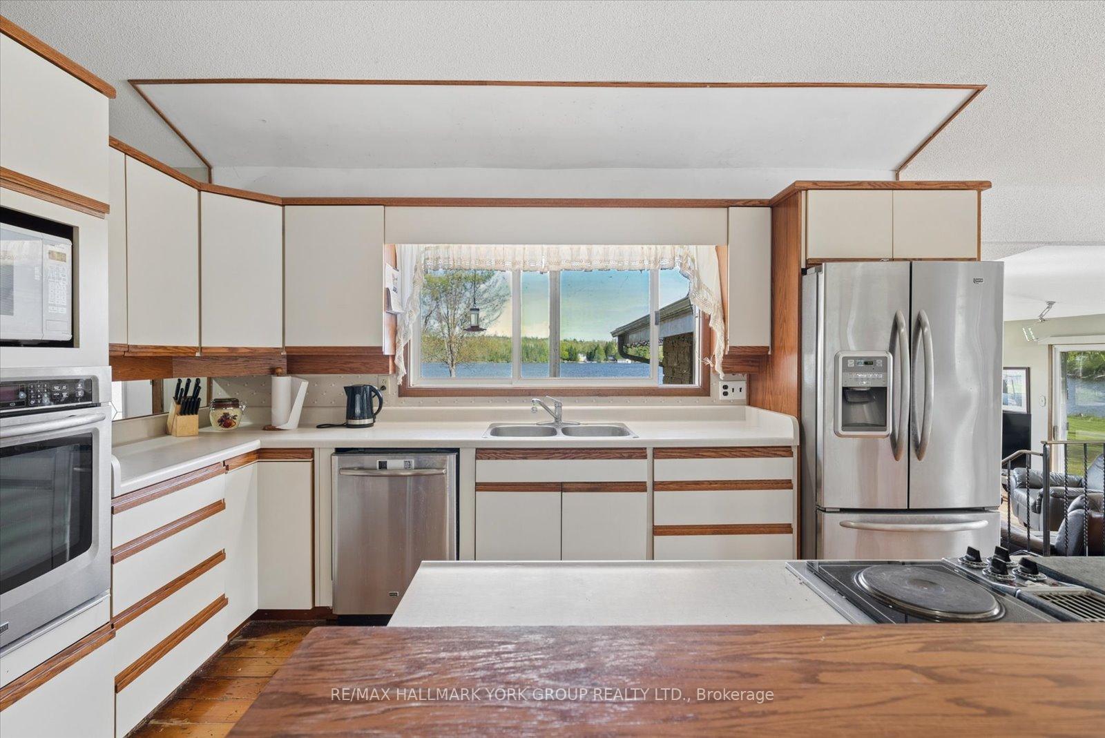 Photo 20 of 102 Albert Street, Kawartha Lakes, Bexley — HOMEH