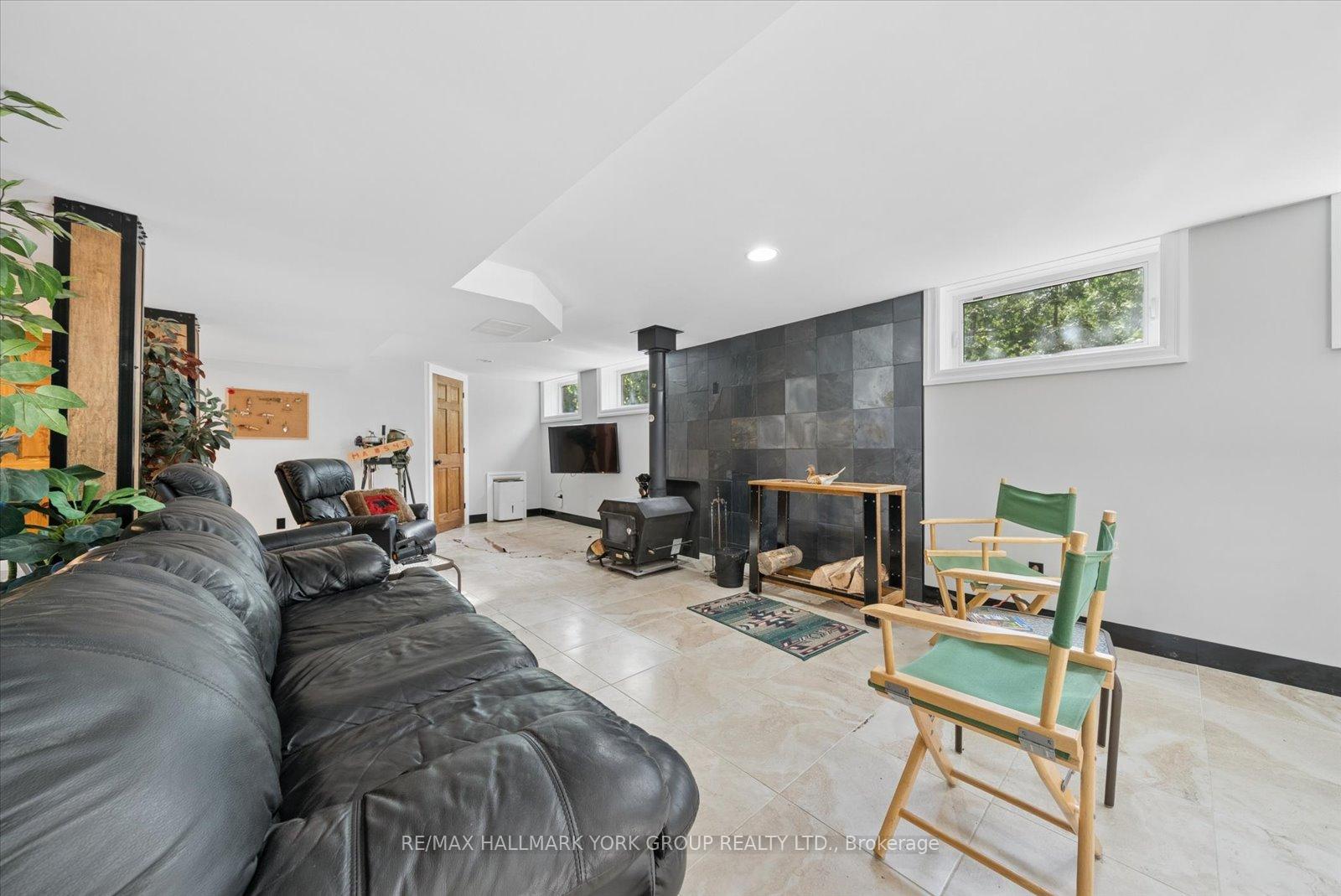 Photo 35 of 102 Albert Street, Kawartha Lakes, Bexley — HOMEH