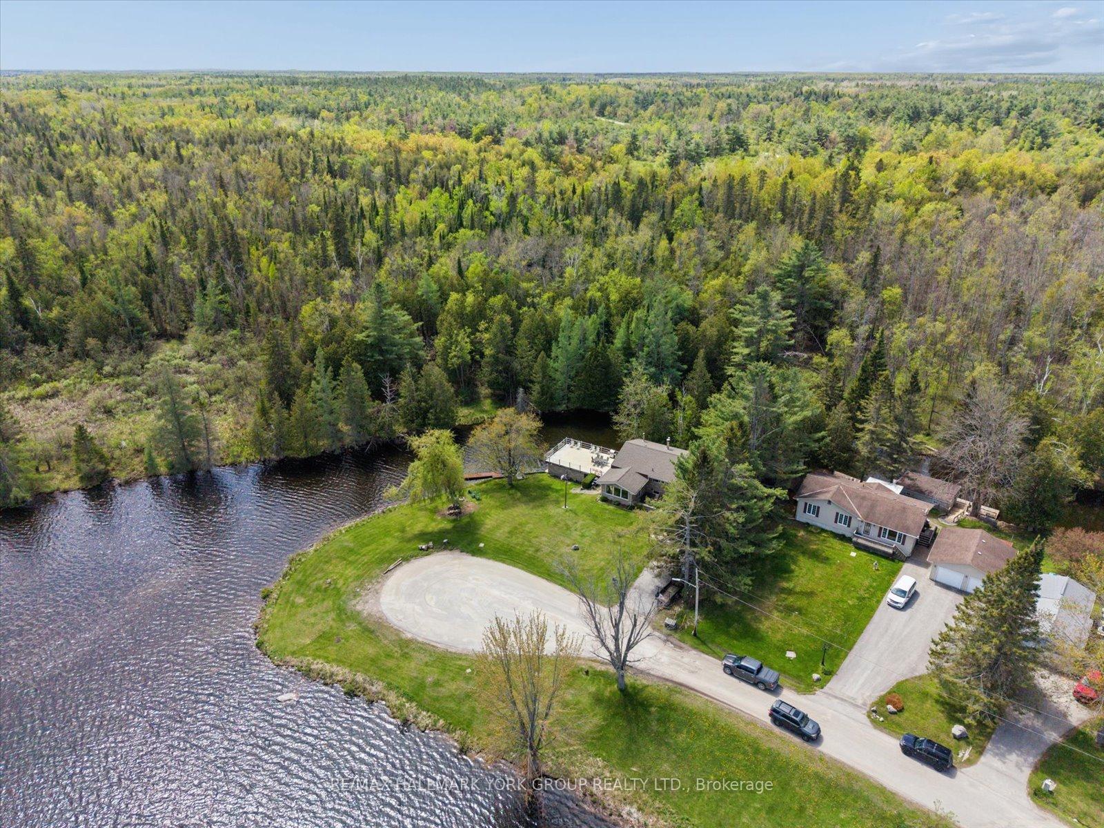 Photo 46 of 102 Albert Street, Kawartha Lakes, Bexley — HOMEH