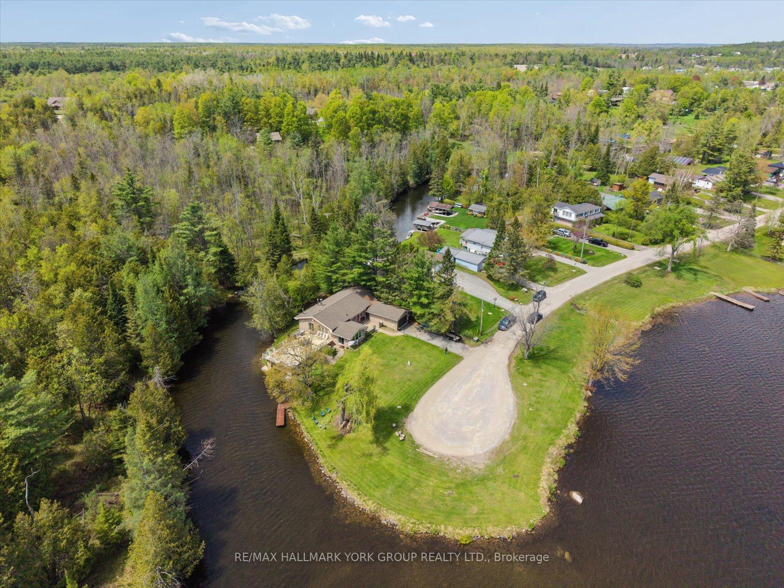 Photo 48 of 102 Albert Street, Kawartha Lakes, Bexley — HOMEH