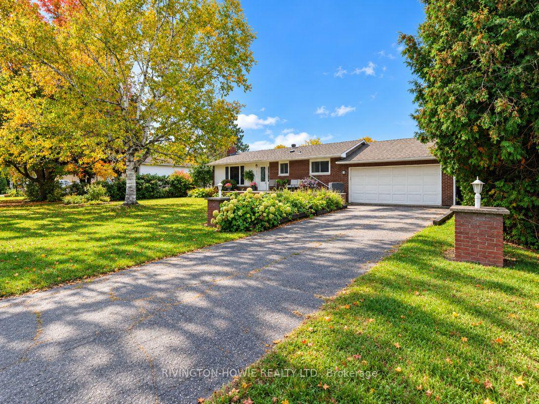 Photo 4 of 125 Snelgrove Drive, Ottawa, Carp — HOMEH