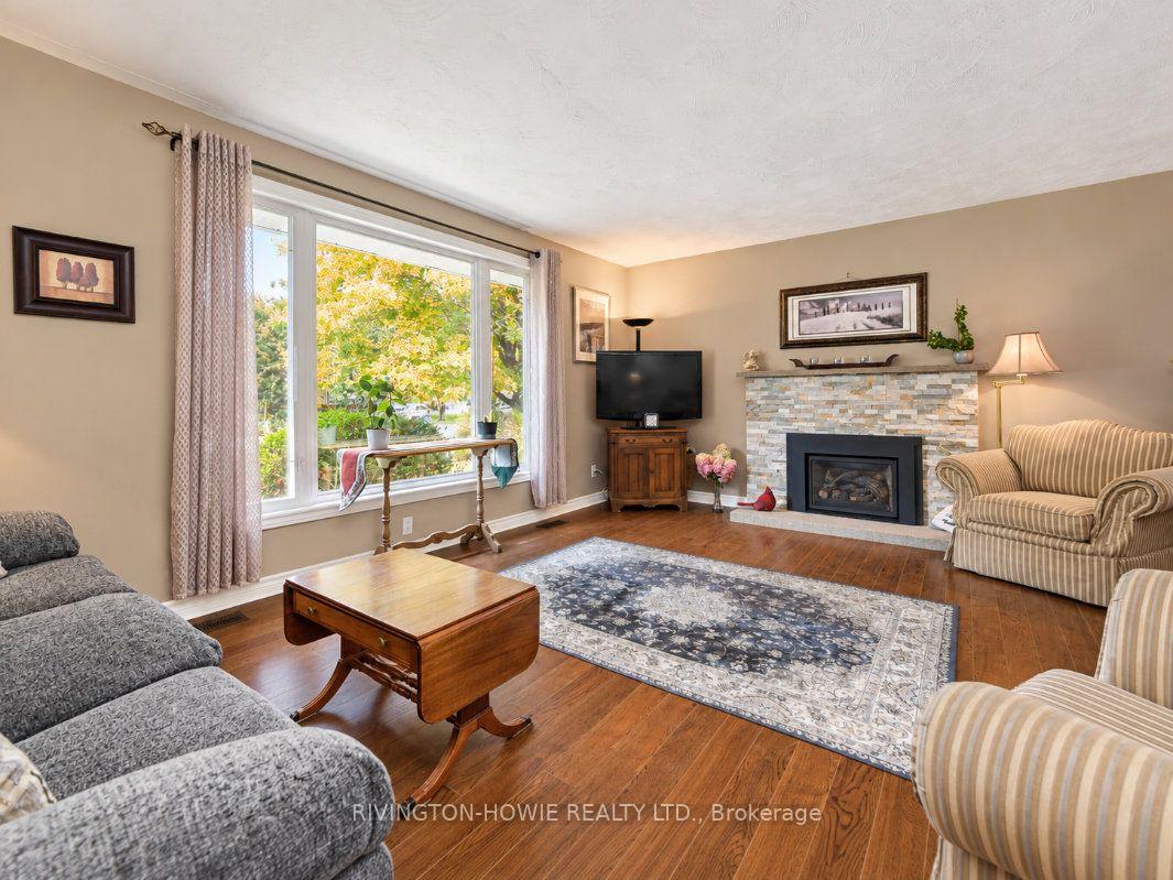Photo 7 of 125 Snelgrove Drive, Ottawa, Carp — HOMEH