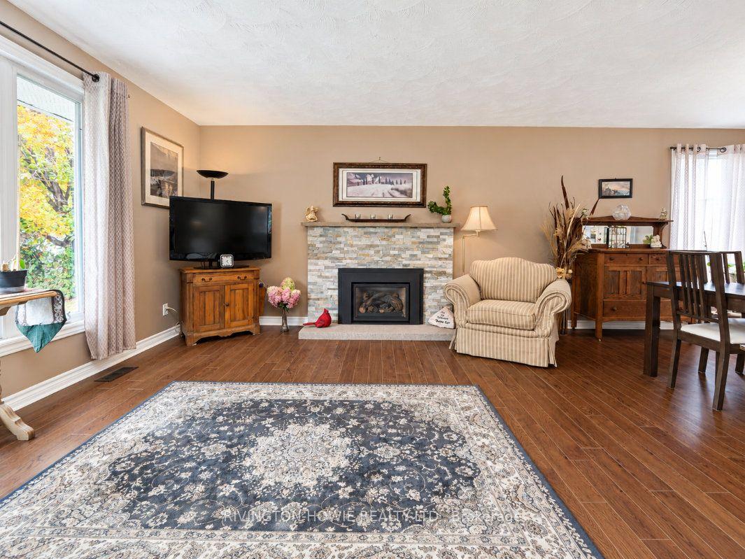 Photo 8 of 125 Snelgrove Drive, Ottawa, Carp — HOMEH