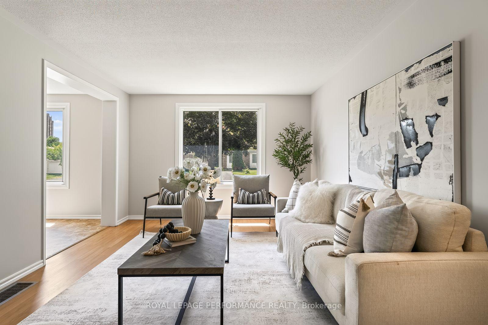 Photo 16 of 2179 Erinbrook Crescent, Ottawa, Sheffield Glen/Industrial Park — HOMEH