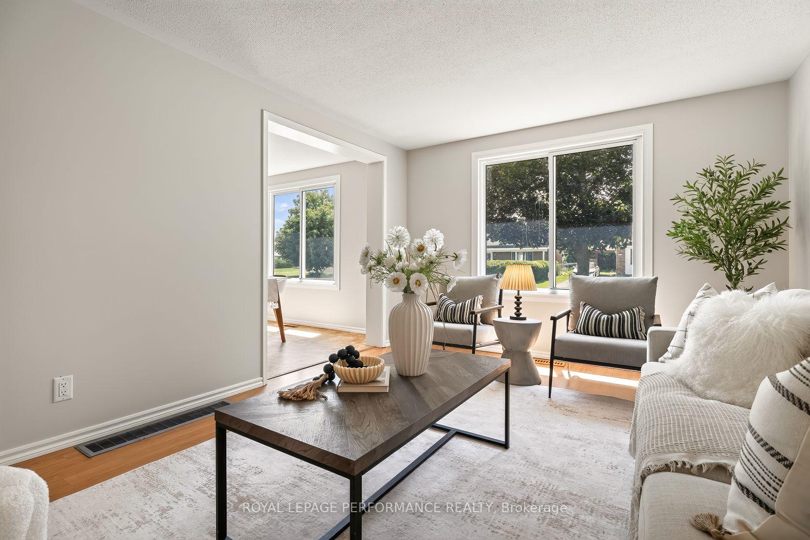 Photo 17 of 2179 Erinbrook Crescent, Ottawa, Sheffield Glen/Industrial Park — HOMEH