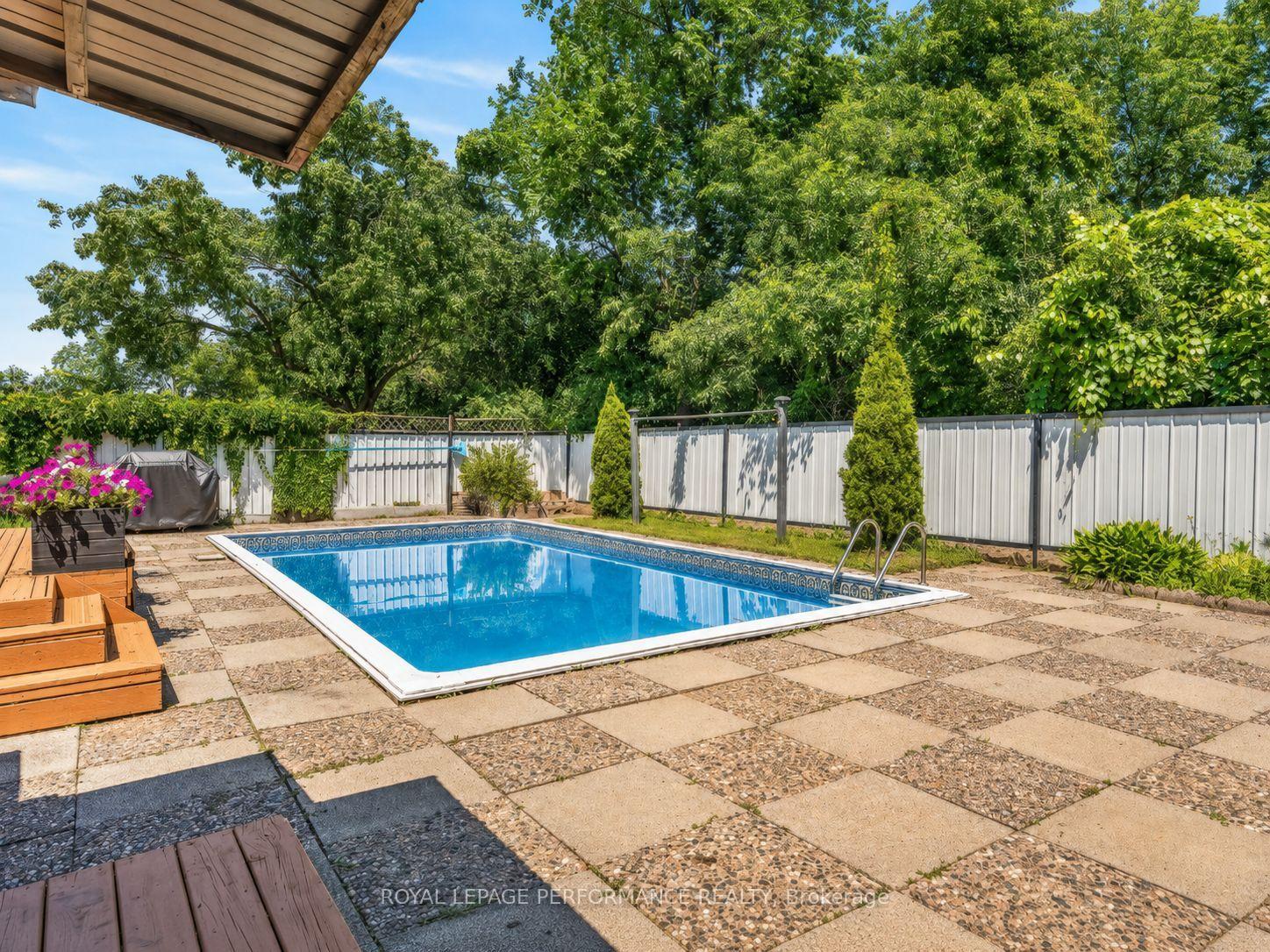 Photo 40 of 2179 Erinbrook Crescent, Ottawa, Sheffield Glen/Industrial Park — HOMEH