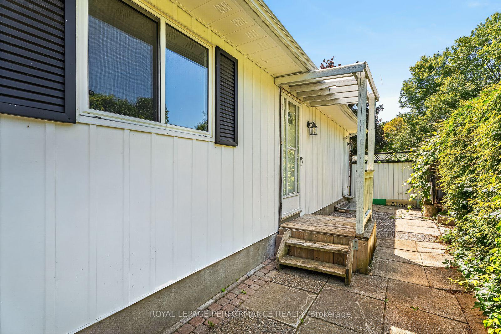 Photo 45 of 2179 Erinbrook Crescent, Ottawa, Sheffield Glen/Industrial Park — HOMEH