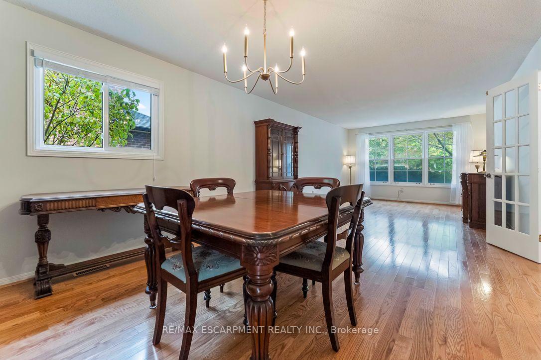 Photo 13 of 1149 Mesa Crescent, Mississauga, Lorne Park — HOMEH