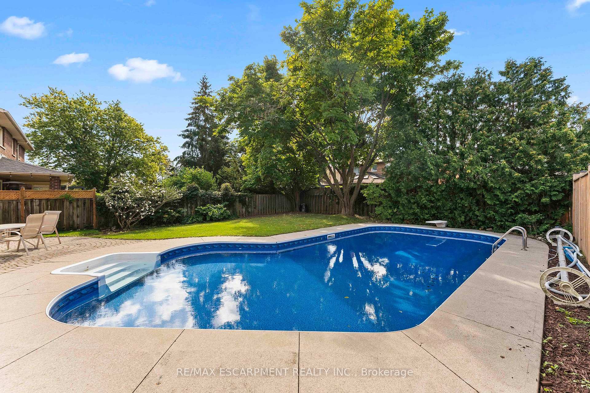 Photo 38 of 1149 Mesa Crescent, Mississauga, Lorne Park — HOMEH
