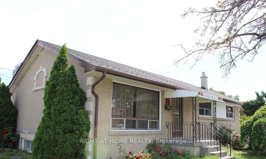 Photo 1 of 35 Warnica Avenue, Etobicoke, Islington-City Centre West — HOMEH