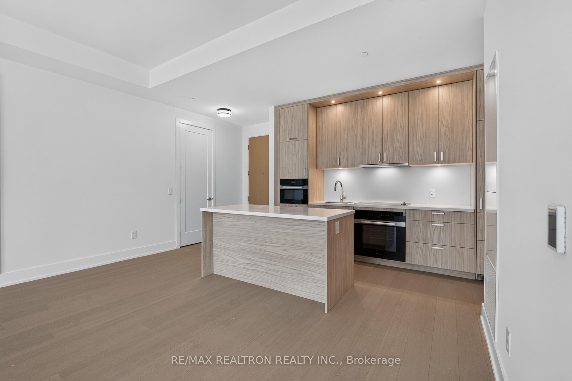 Photo 6 of Unit 108, 397 Royal Orchard Boulevard, Markham, Royal Orchard — HOMEH