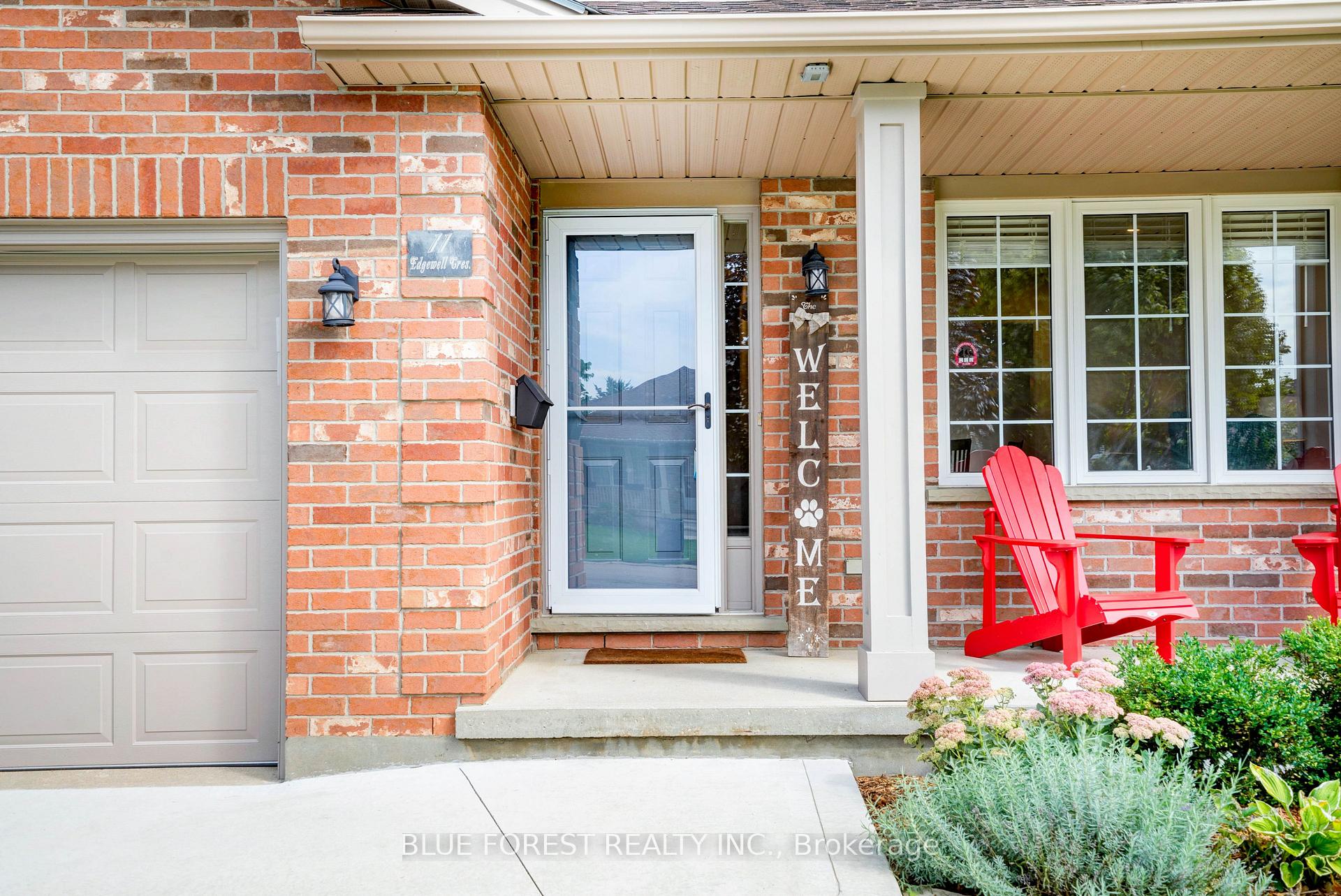 Photo 3 of 11 Edgewell Crescent, Central Elgin, Rural Central Elgin — HOMEH