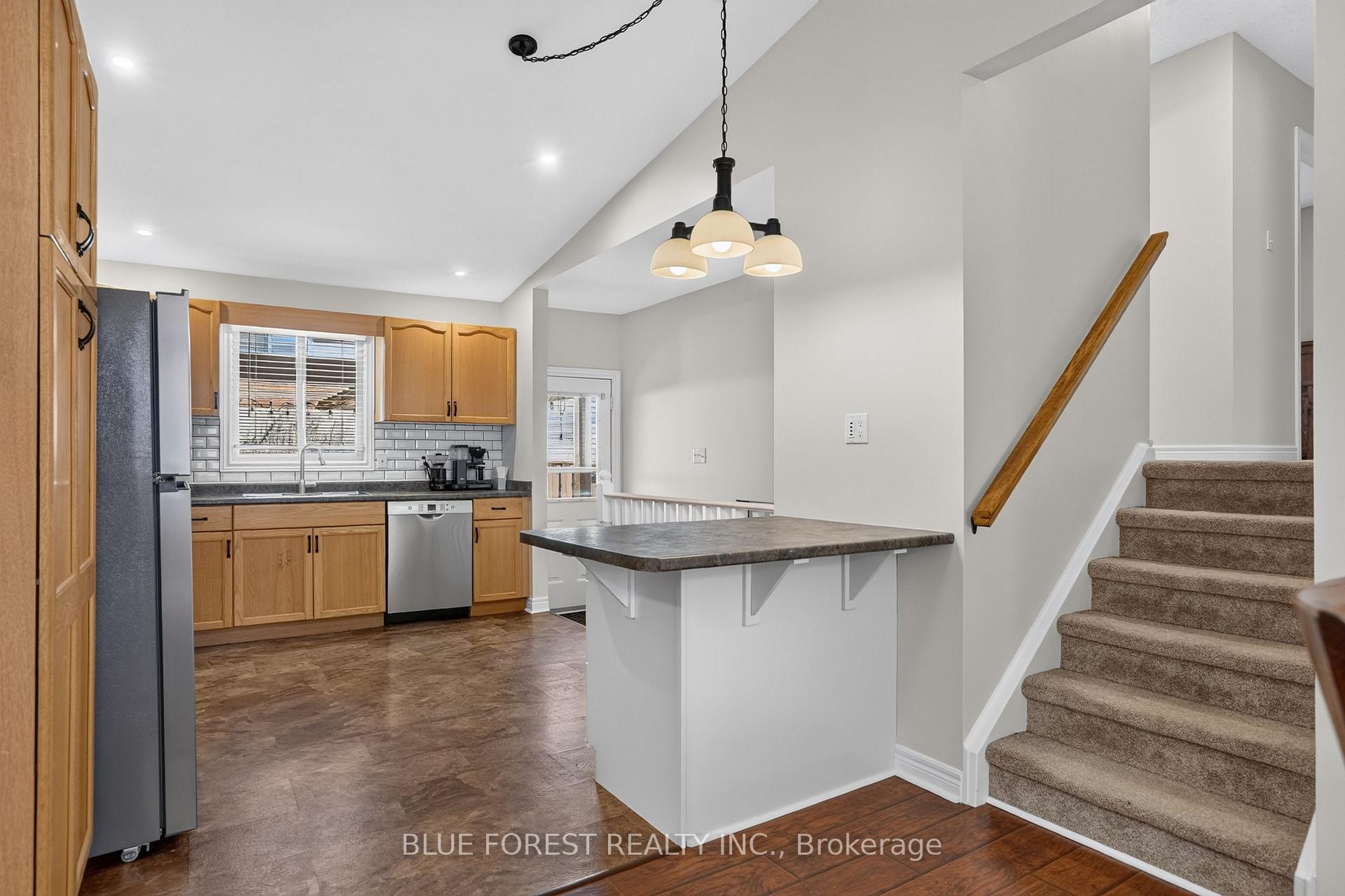 Photo 11 of 11 Edgewell Crescent, Central Elgin, Rural Central Elgin — HOMEH