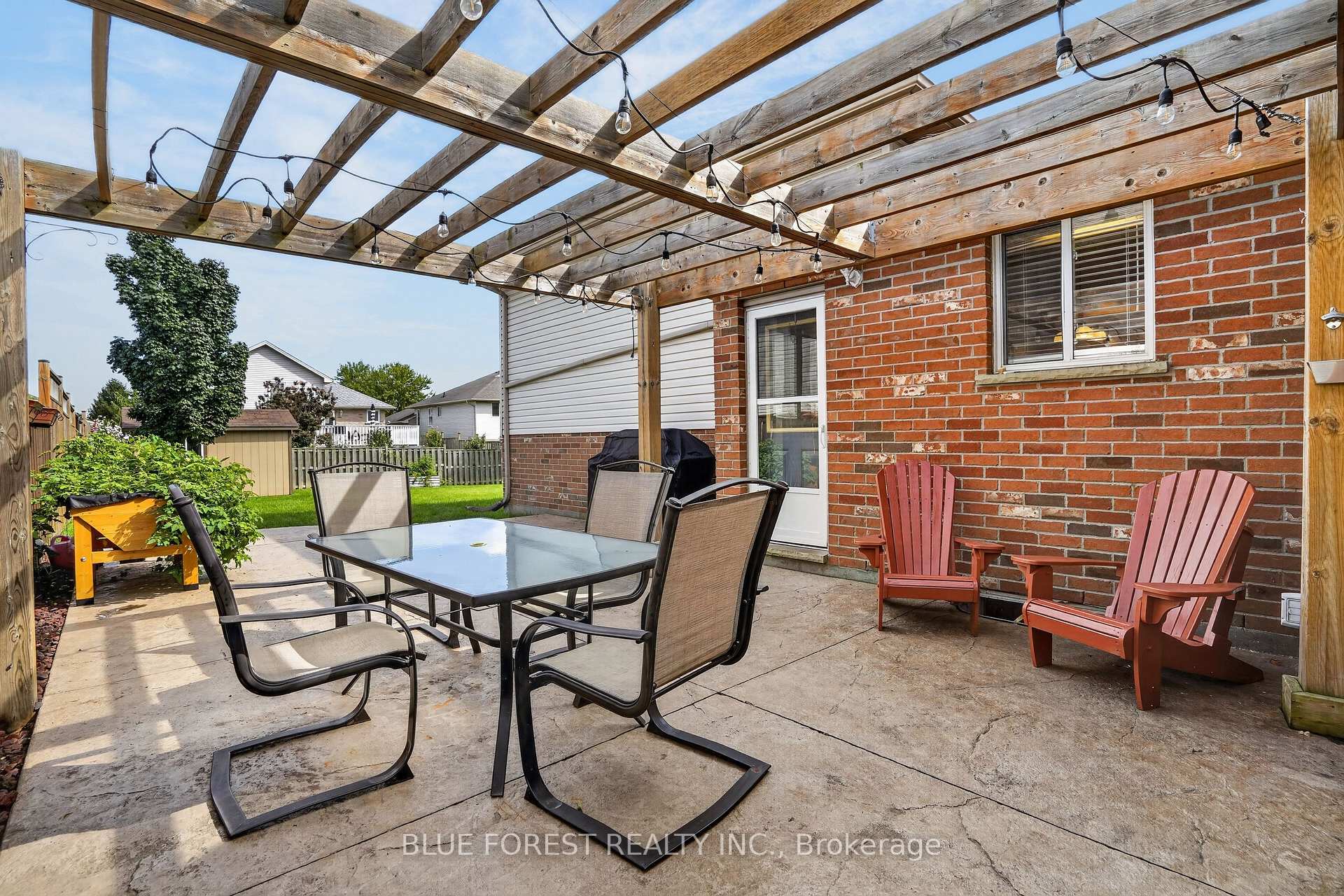 Photo 33 of 11 Edgewell Crescent, Central Elgin, Rural Central Elgin — HOMEH