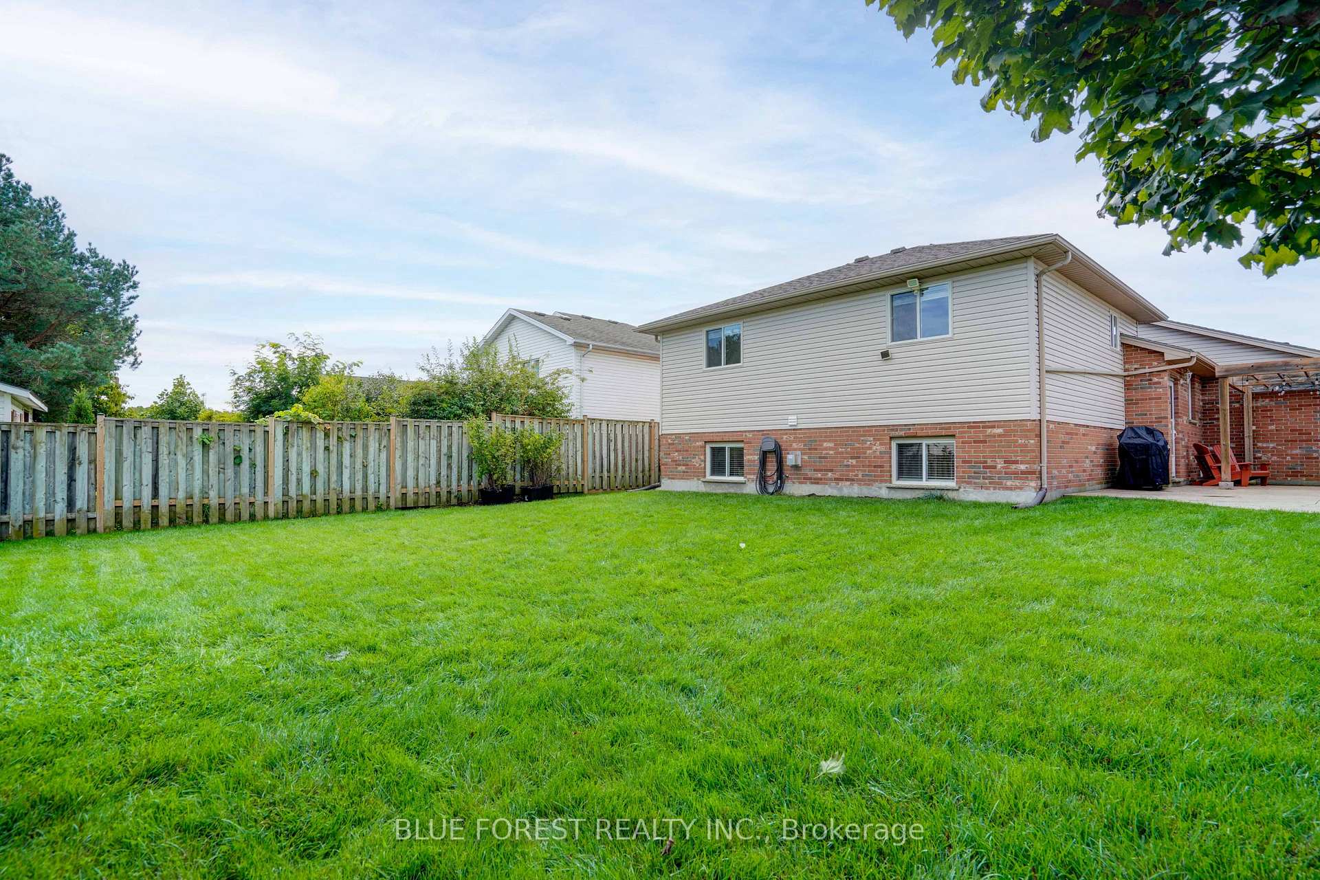 Photo 37 of 11 Edgewell Crescent, Central Elgin, Rural Central Elgin — HOMEH