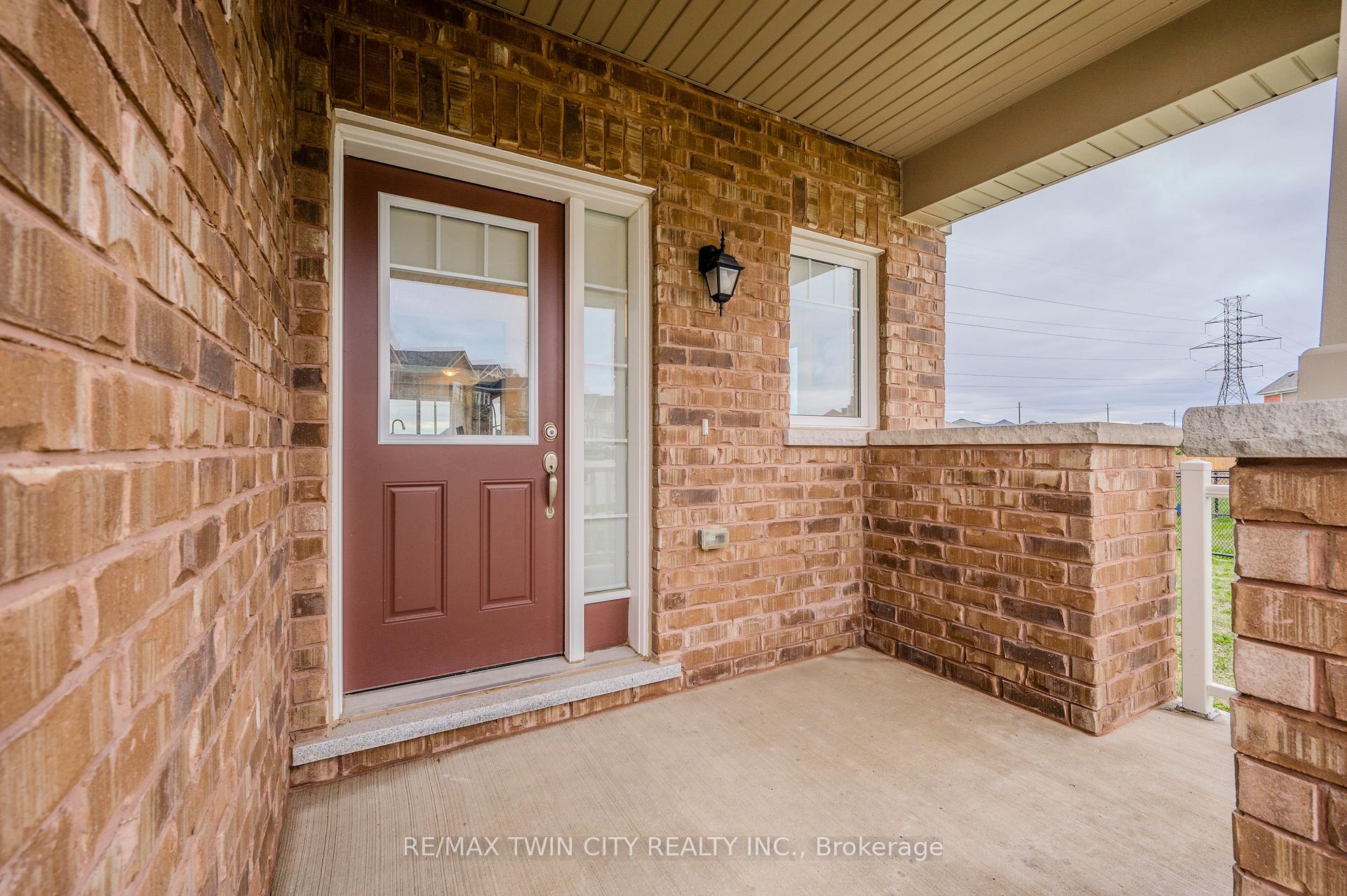 Photo 5 of 112 Watermill Street, Kitchener, Doon South — HOMEH