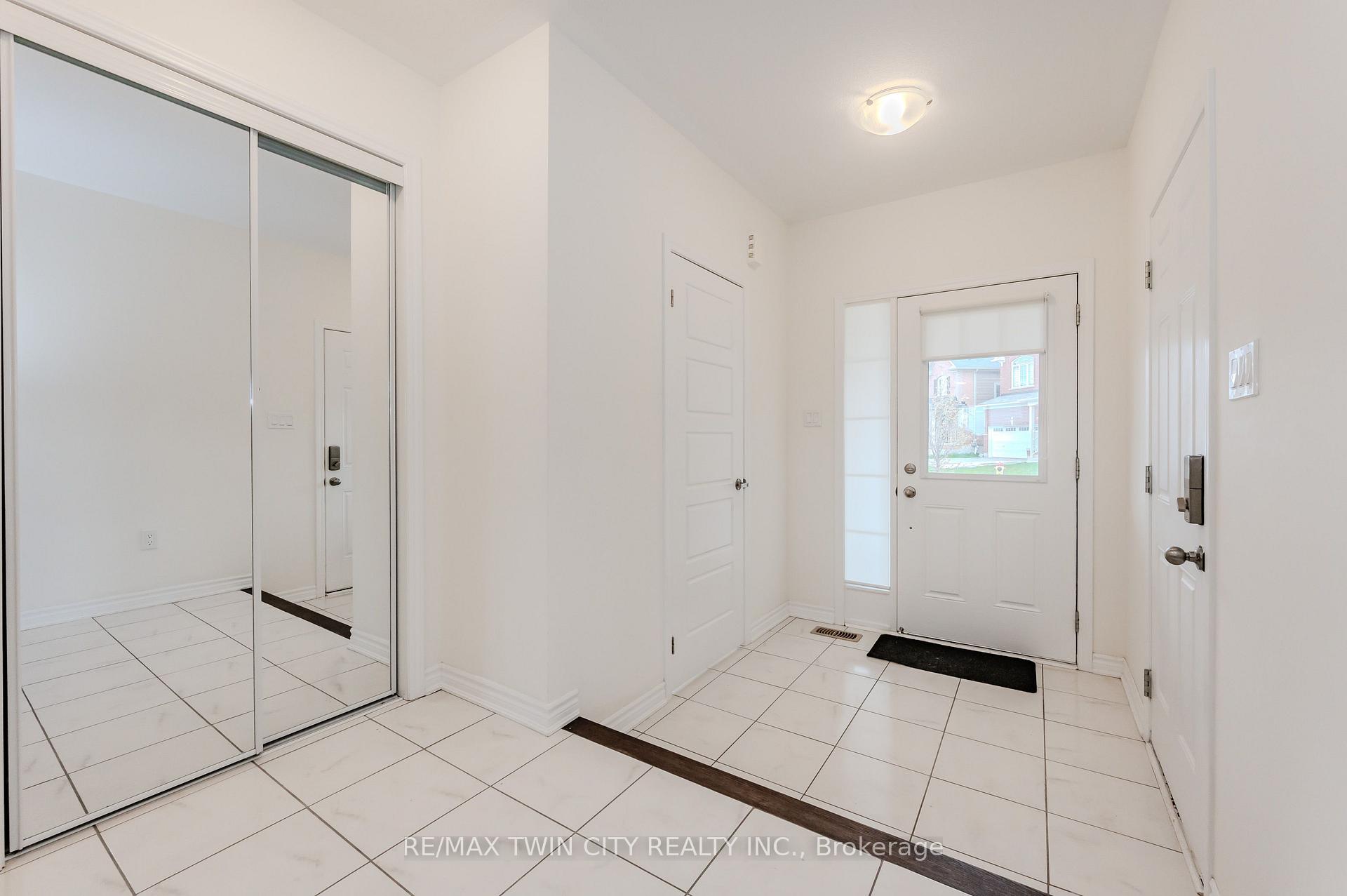 Photo 7 of 112 Watermill Street, Kitchener, Doon South — HOMEH